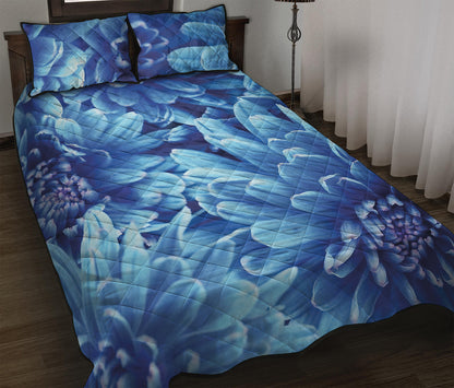 Blue Chrysanthemum Flower Print Quilt Bed Set