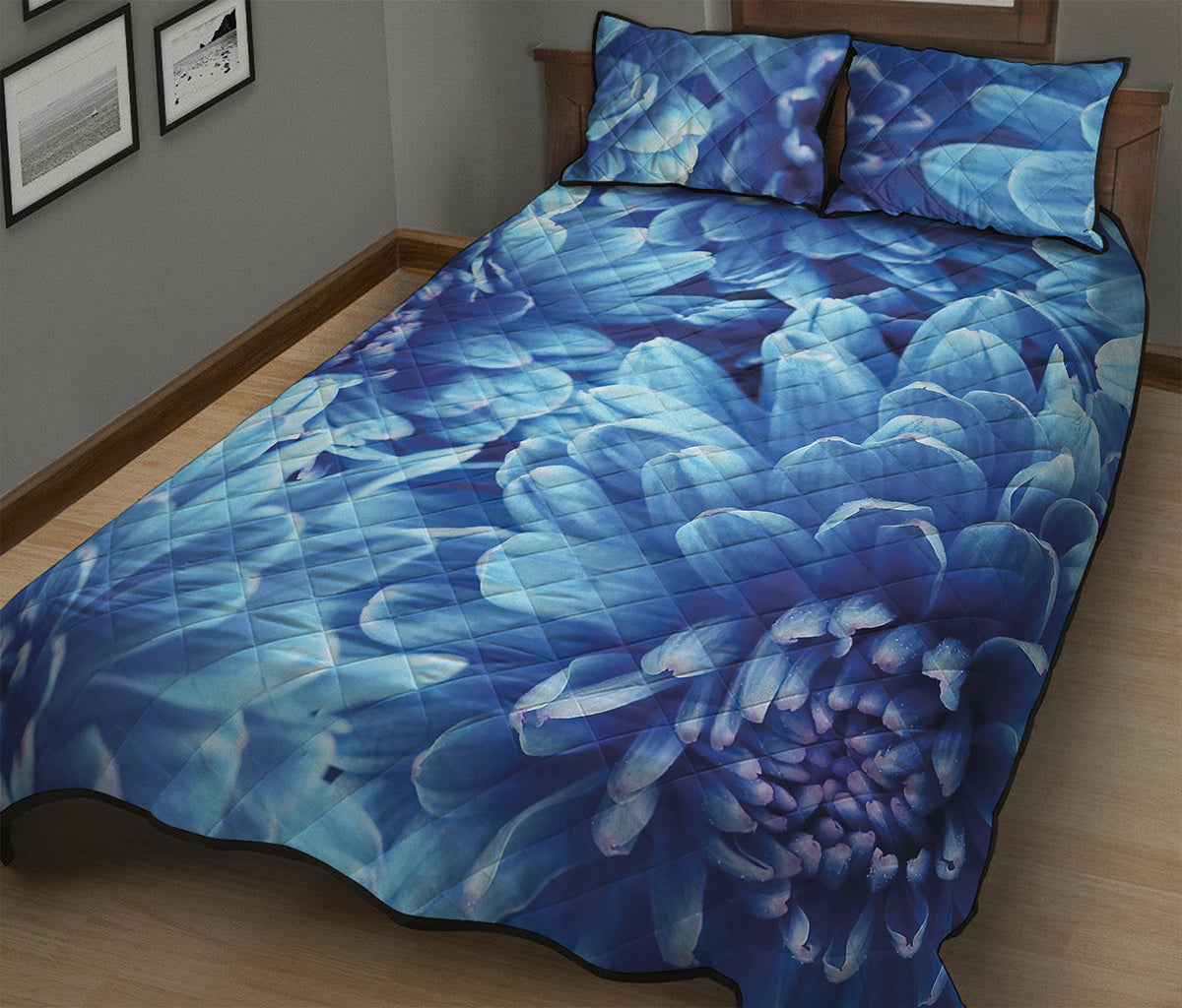 Blue Chrysanthemum Flower Print Quilt Bed Set