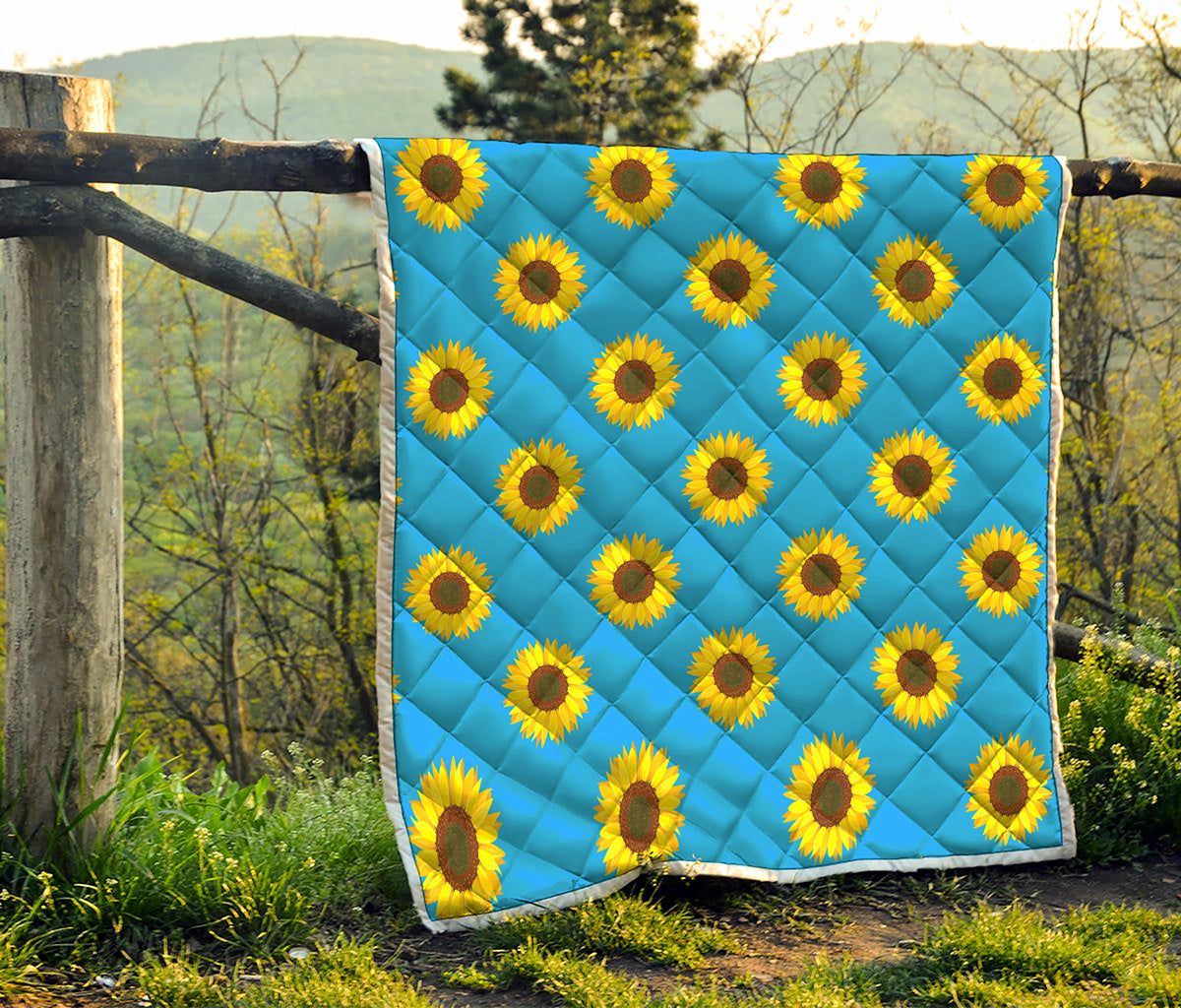Blue Cute Sunflower Pattern Print Quilt