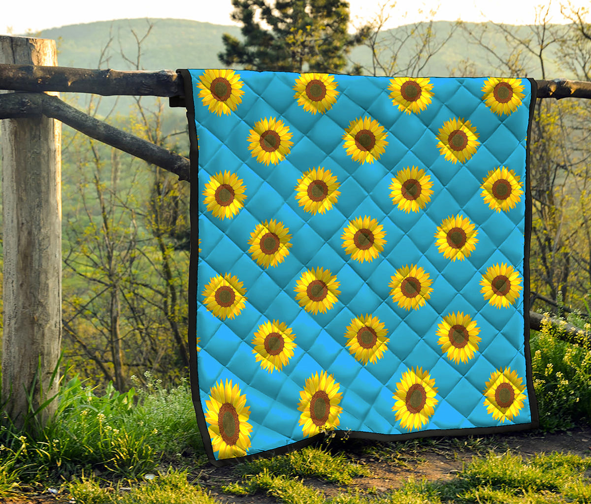 Blue Cute Sunflower Pattern Print Quilt