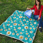 Blue Daisy Flower Pattern Print Quilt