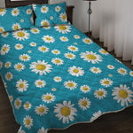 Blue Daisy Flower Pattern Print Quilt Bed Set
