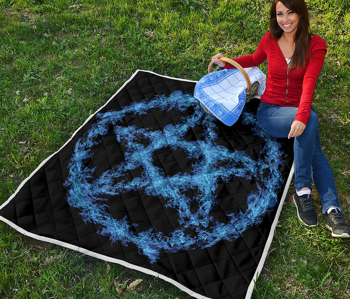Blue Flame Pentagram Print Quilt