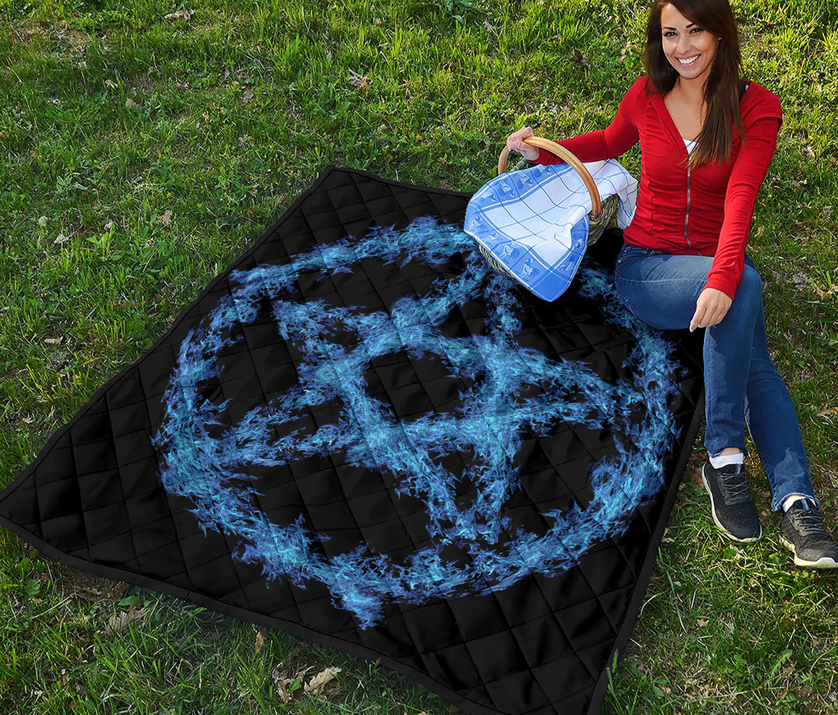 Blue Flame Pentagram Print Quilt