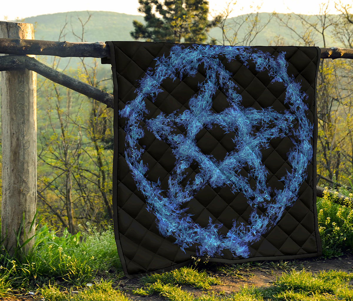Blue Flame Pentagram Print Quilt