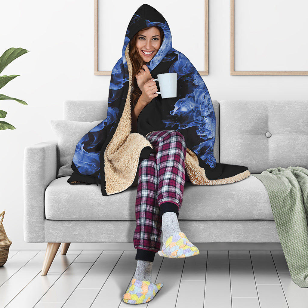 Blue Flaming Skull Print Hooded Blanket
