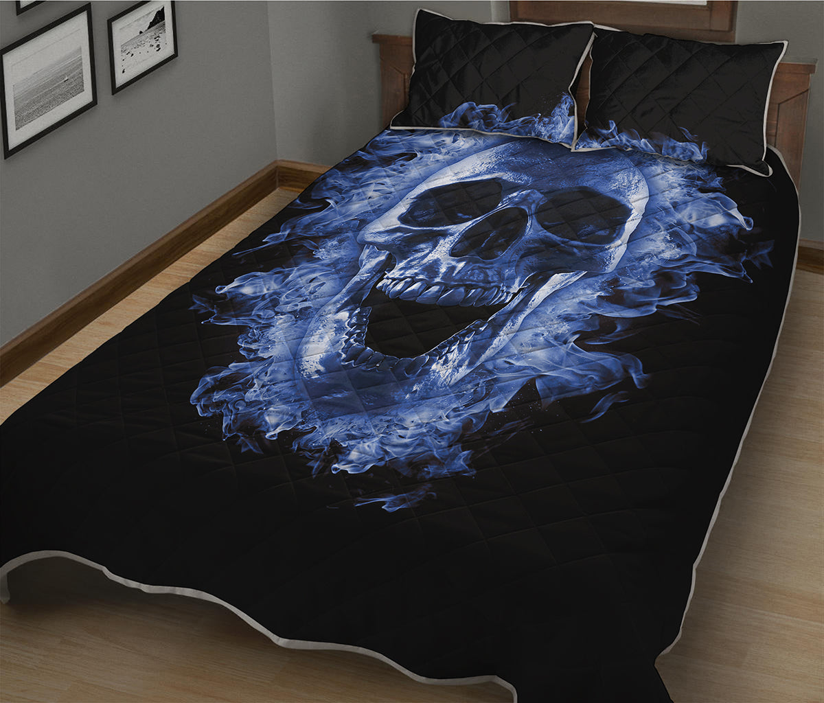Blue Flaming Skull Print Quilt Bed Set