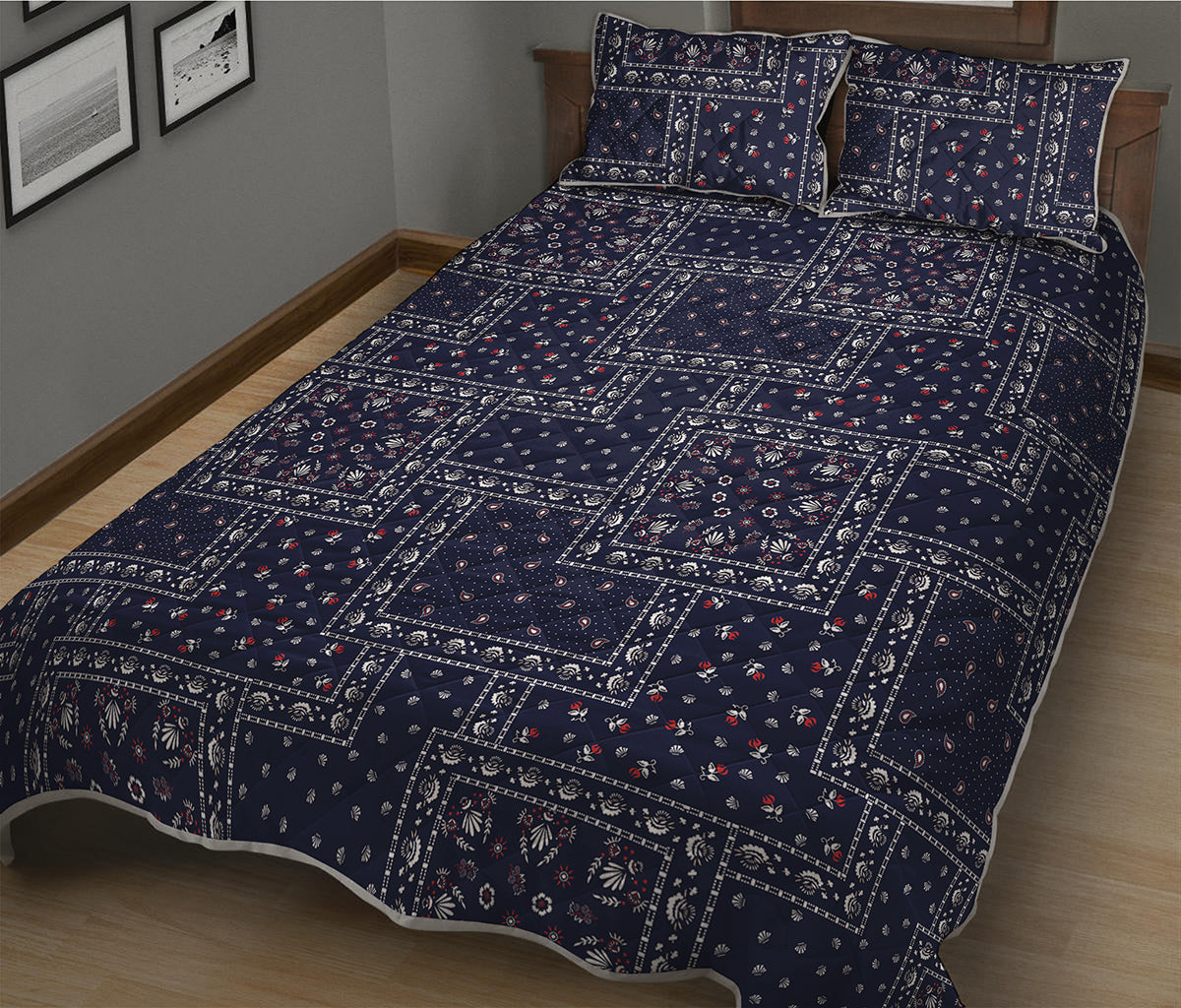 Blue Floral Patchwork Pattern Print Quilt Bed Set