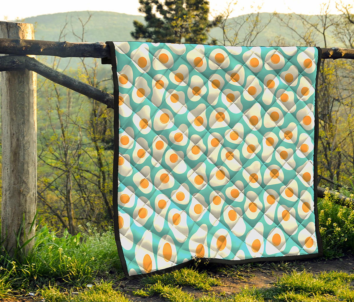 Blue Fried Eggs Pattern Print Quilt