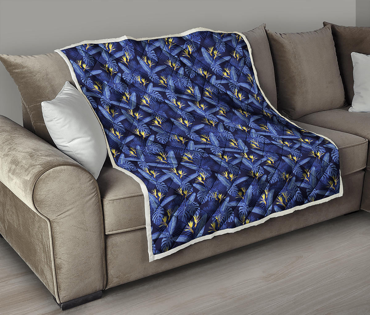 Blue Hawaiian Tropical Pattern Print Quilt