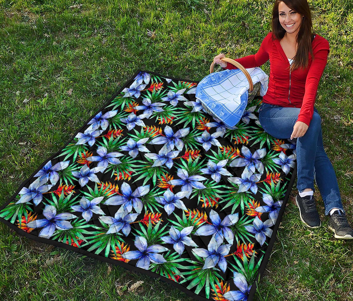 Blue Hawaiian Wildflowers Pattern Print Quilt