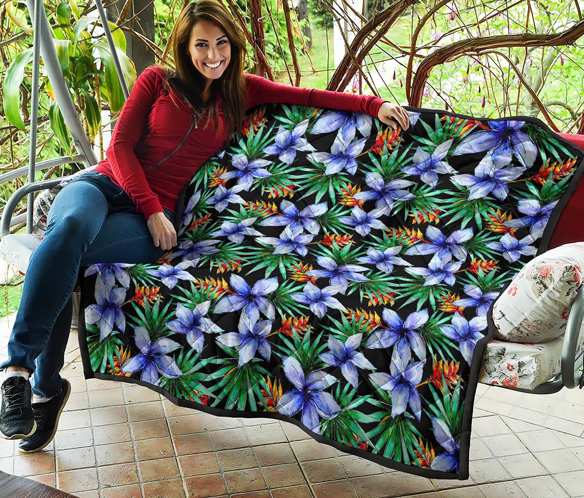 Blue Hawaiian Wildflowers Pattern Print Quilt