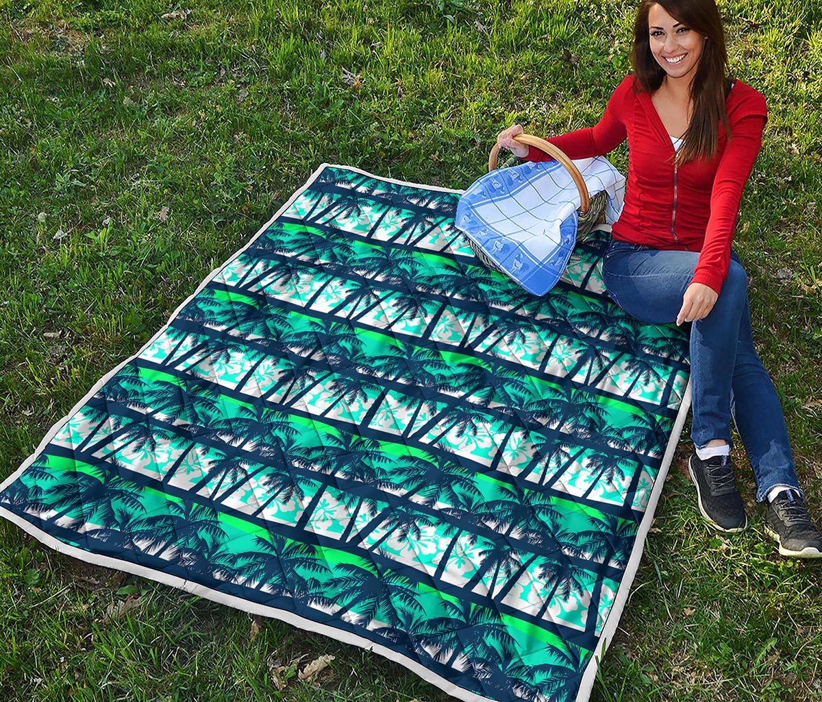 Blue Hibiscus Palm Tree Pattern Print Quilt