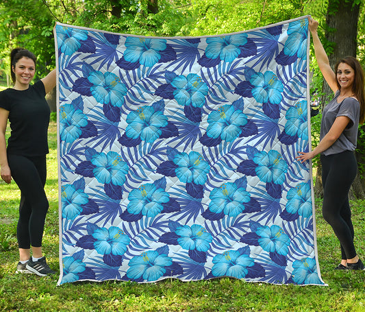 Blue Hibiscus Tropical Pattern Print Quilt