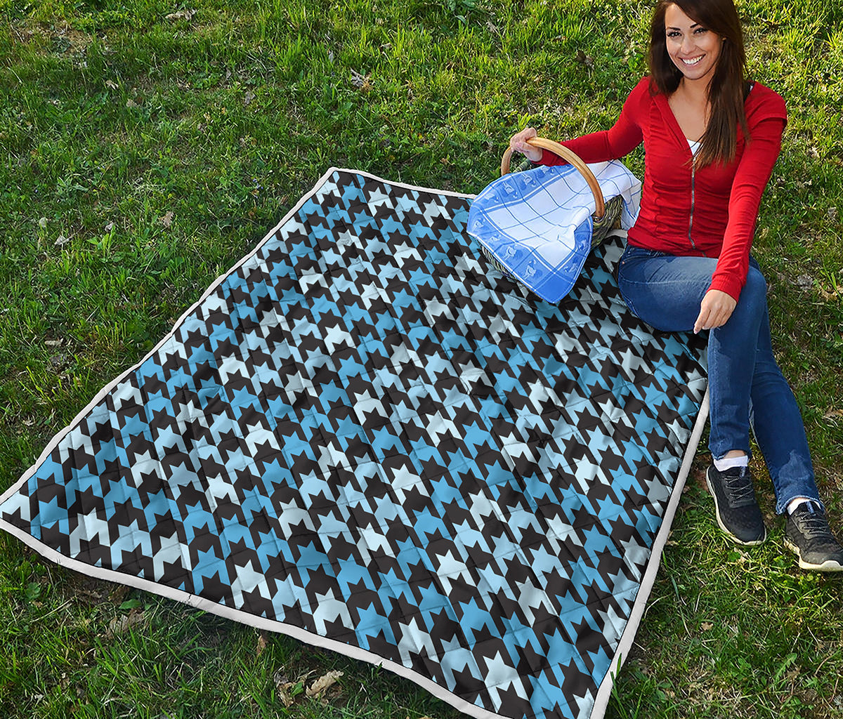 Blue Houndstooth Pattern Print Quilt