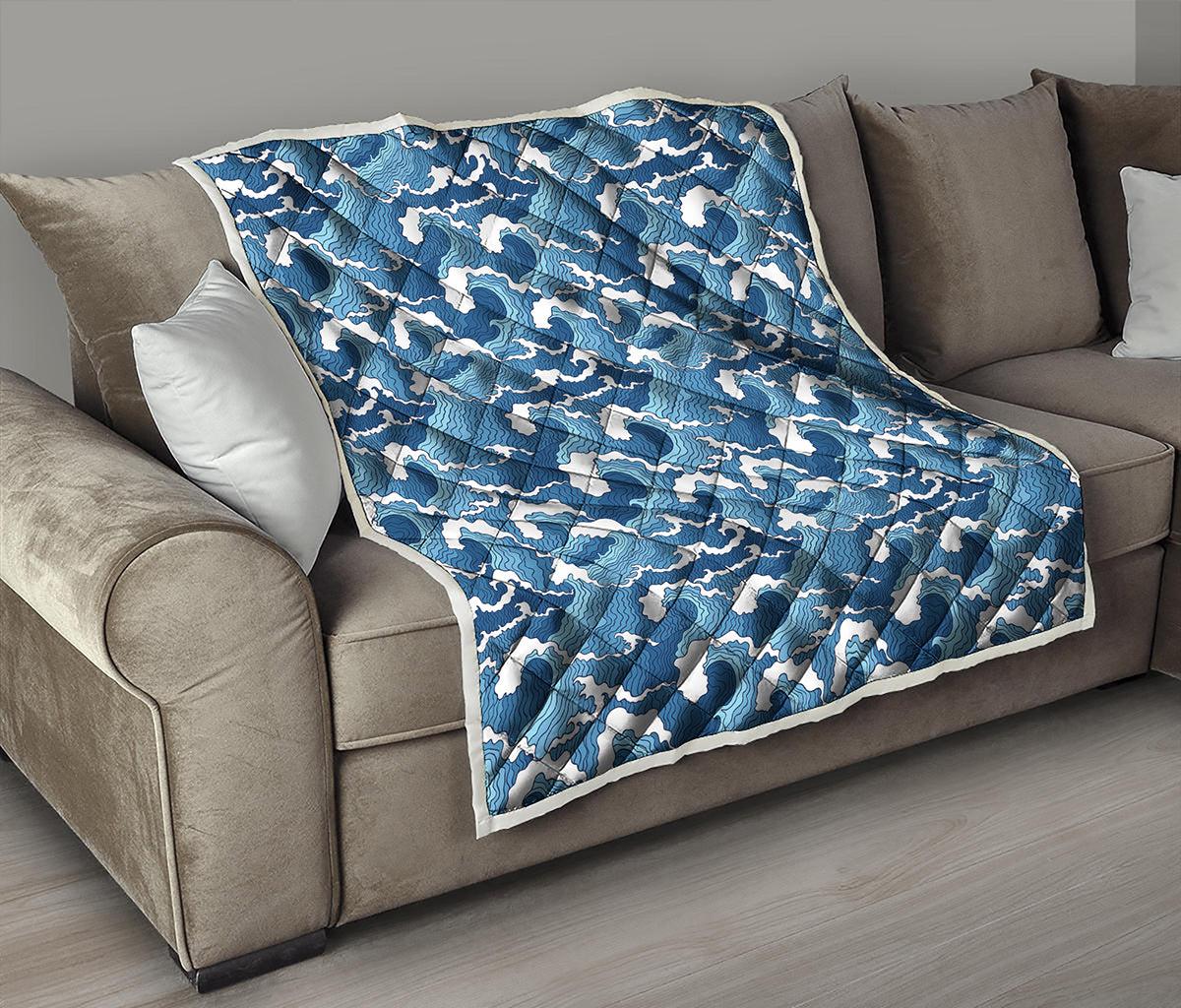 Blue Japanese Wave Pattern Print Quilt