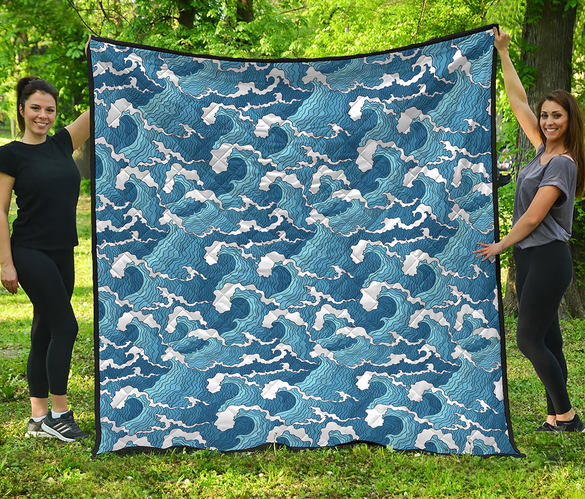 Blue Japanese Wave Pattern Print Quilt