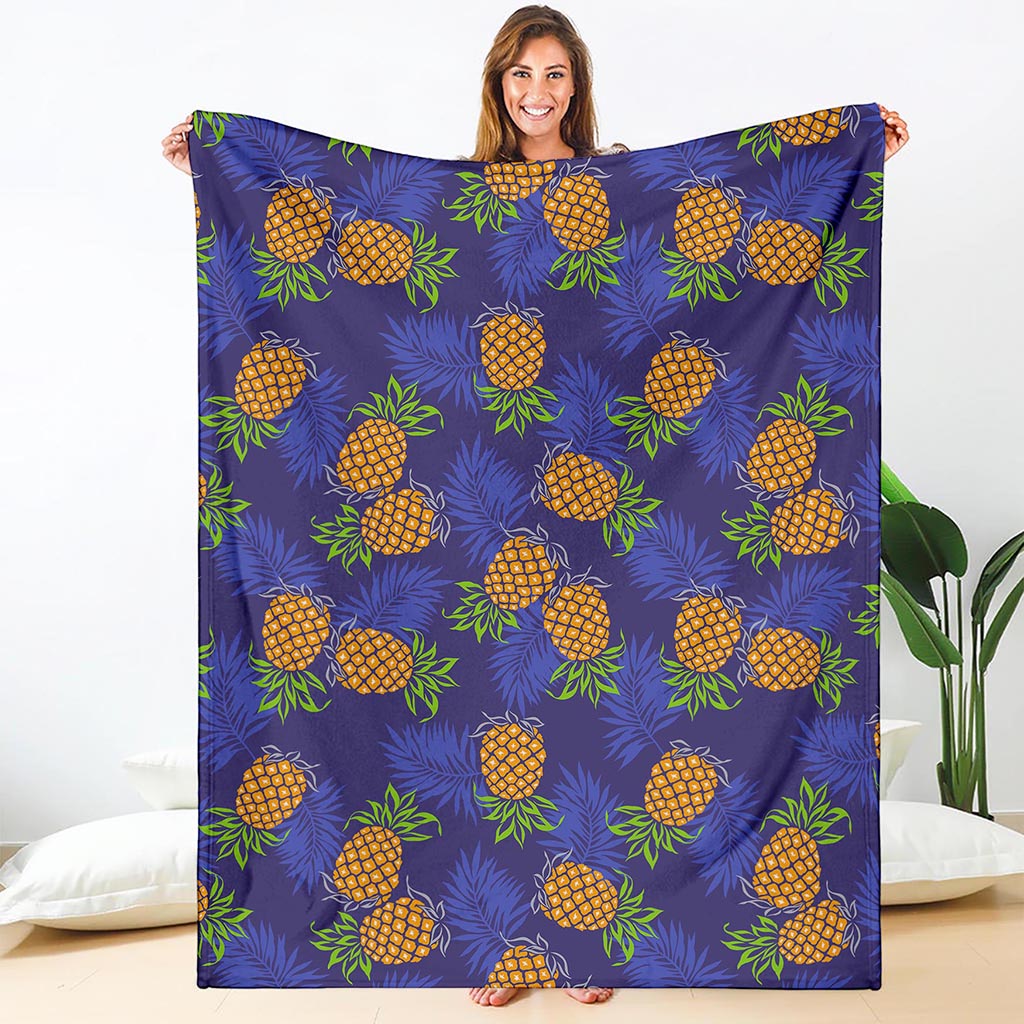 Blue Leaf Pineapple Pattern Print Blanket