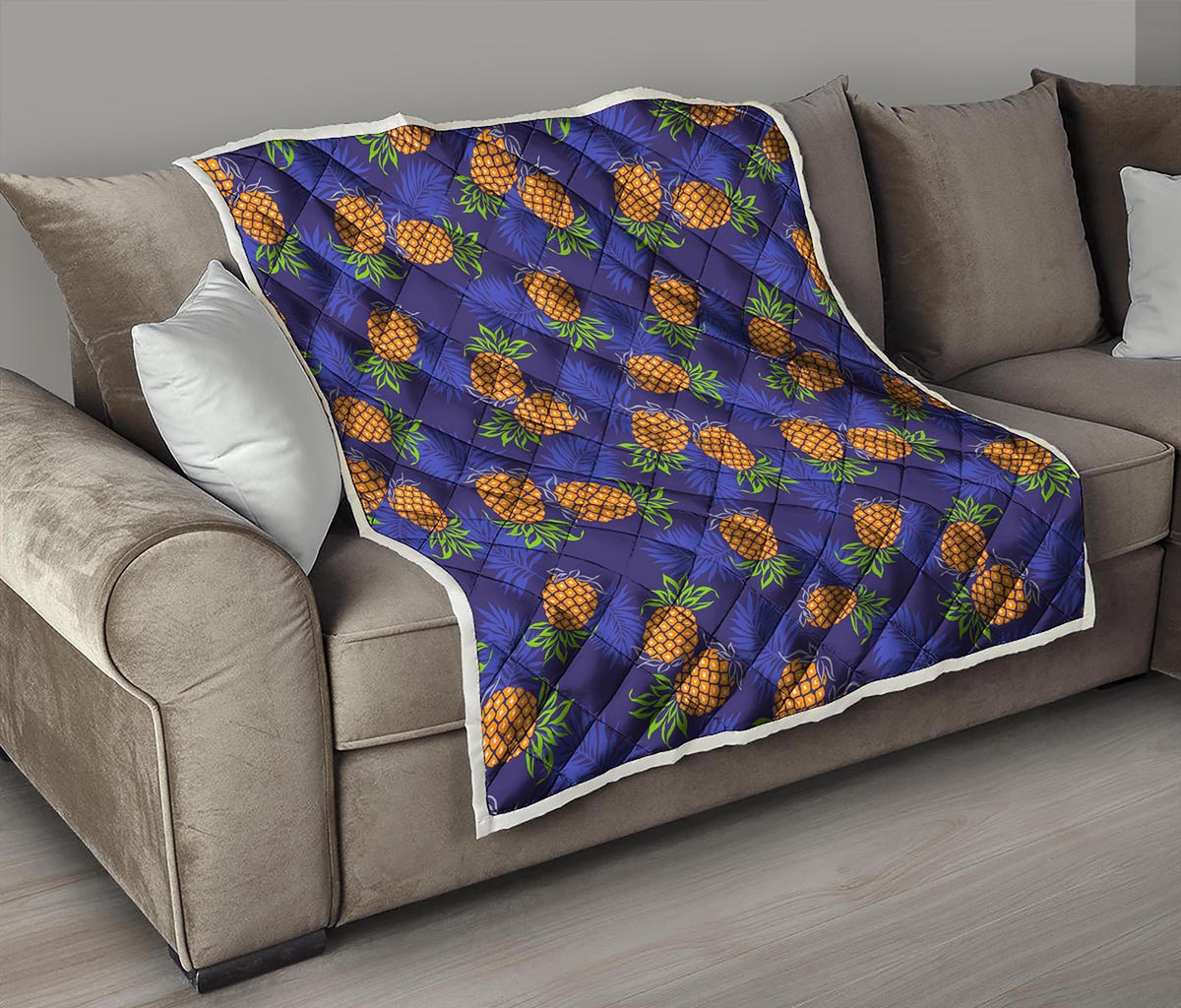 Blue Leaf Pineapple Pattern Print Quilt