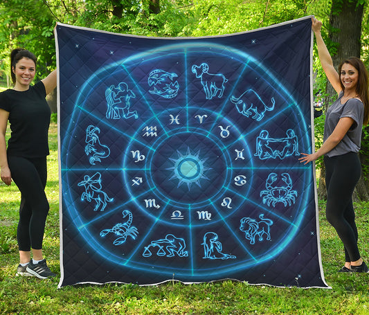 Blue Light Zodiac Circle Print Quilt