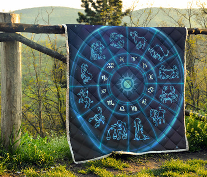 Blue Light Zodiac Circle Print Quilt
