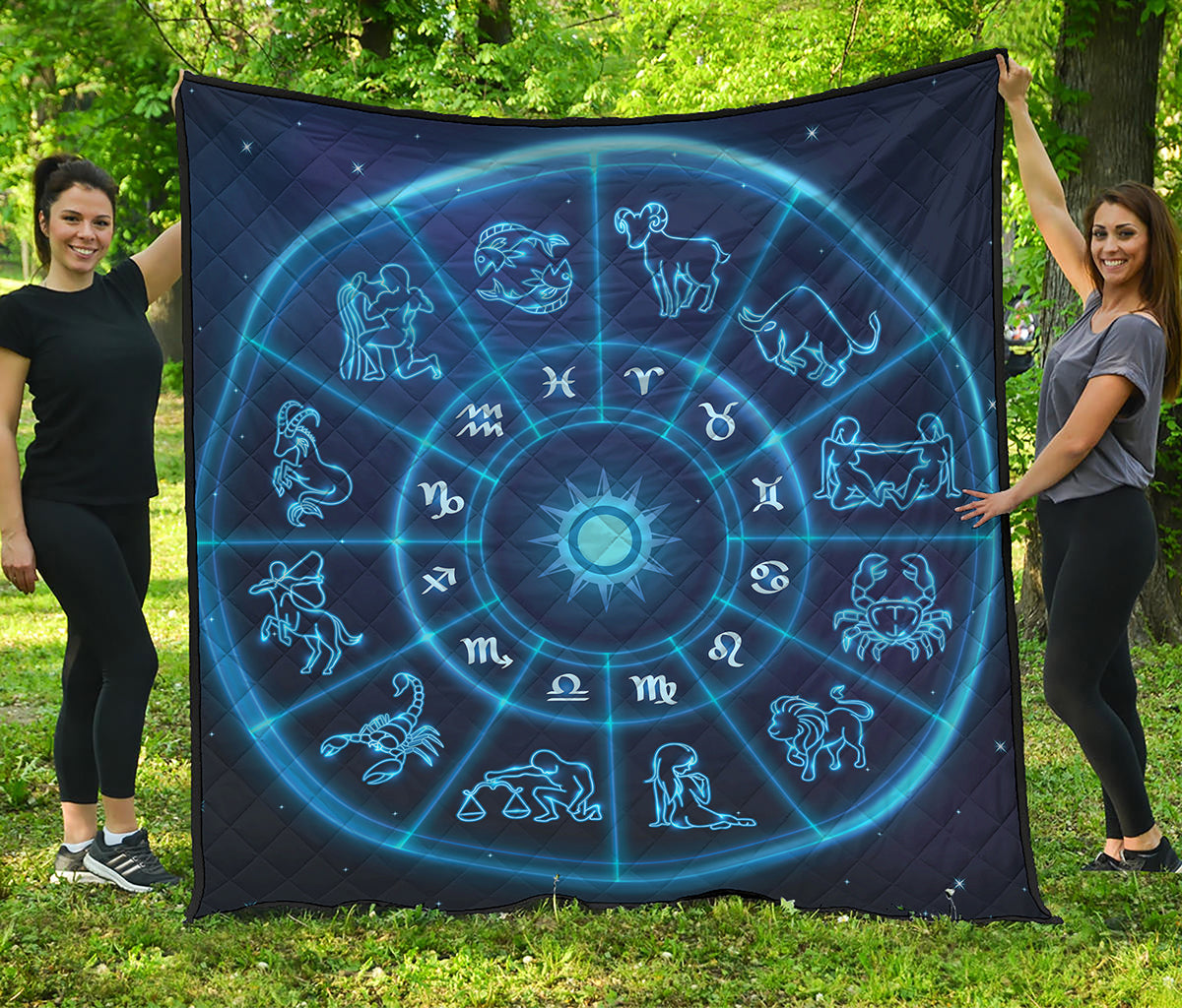 Blue Light Zodiac Circle Print Quilt