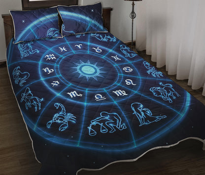 Blue Light Zodiac Circle Print Quilt Bed Set