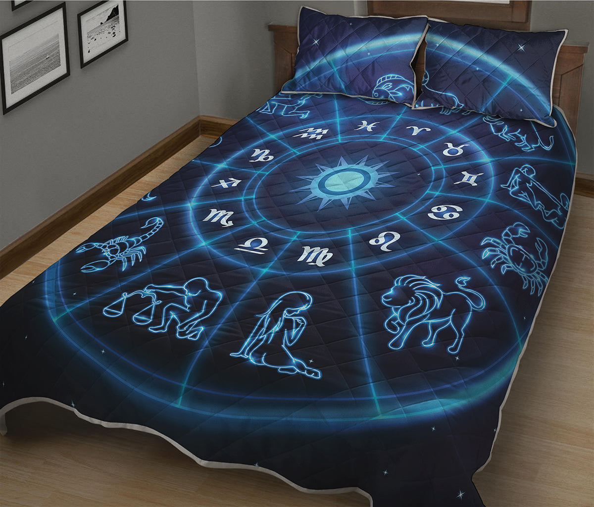 Blue Light Zodiac Circle Print Quilt Bed Set