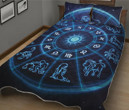 Blue Light Zodiac Circle Print Quilt Bed Set