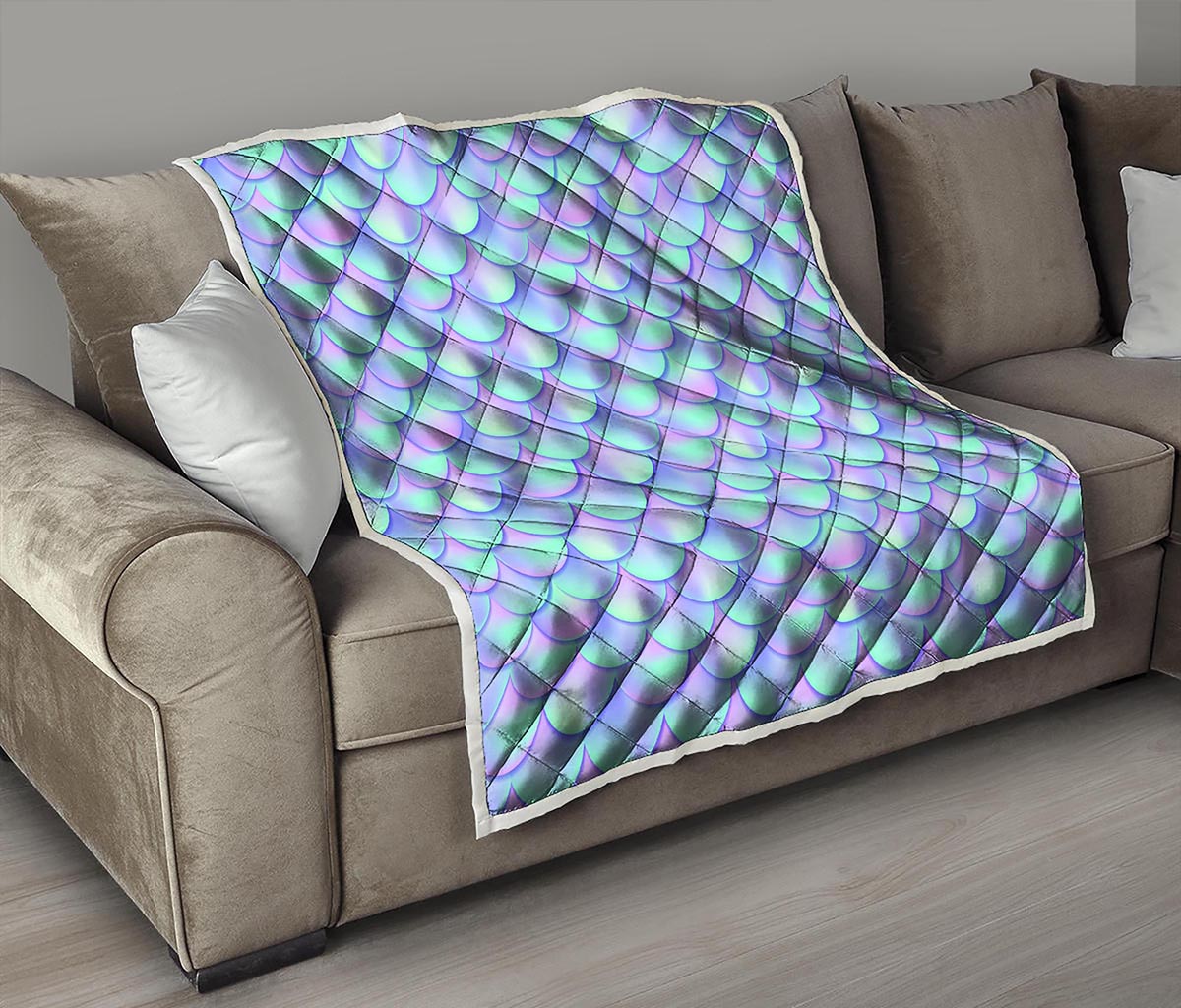 Blue Mermaid Scales Pattern Print Quilt