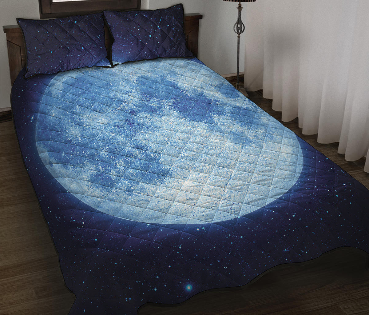 Blue Moon Print Quilt Bed Set
