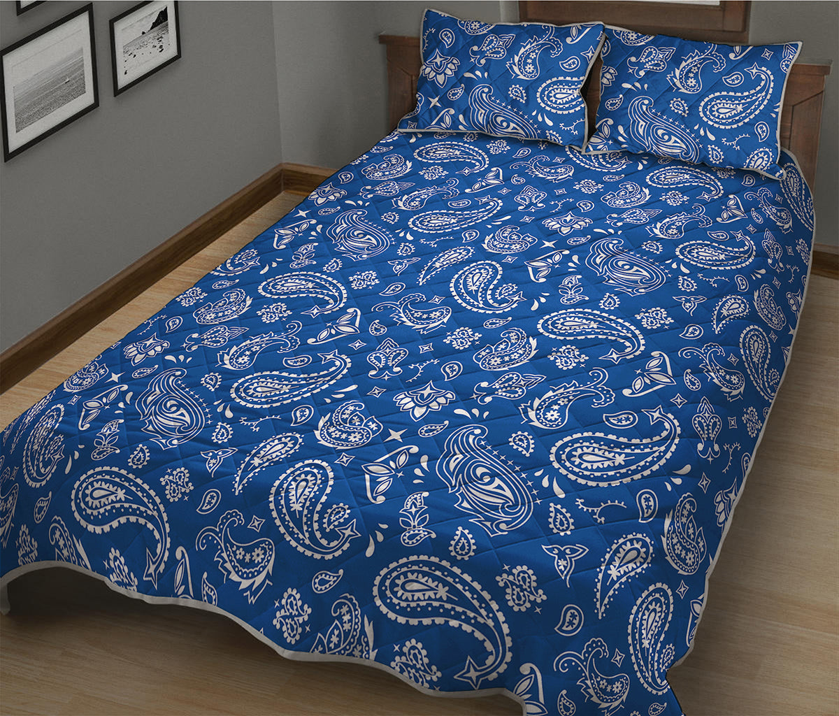 Blue Paisley Bandana Pattern Print Quilt Bed Set
