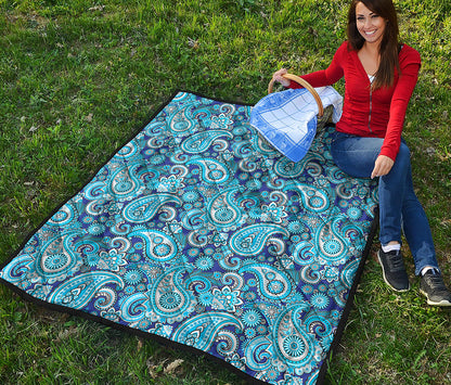 Blue Paisley Pattern Print Quilt