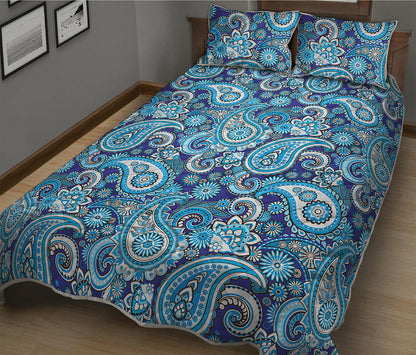 Blue Paisley Pattern Print Quilt Bed Set