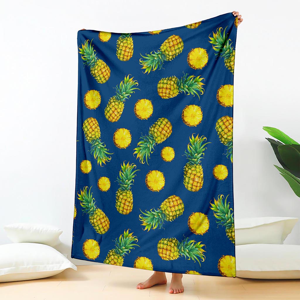 Blue Pineapple Pattern Print Blanket