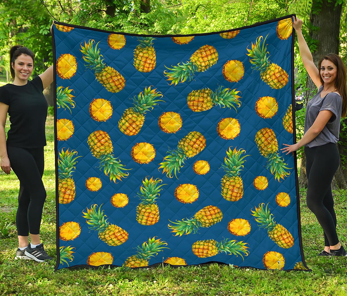 Blue Pineapple Pattern Print Quilt