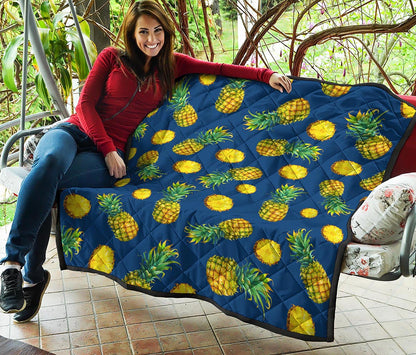 Blue Pineapple Pattern Print Quilt