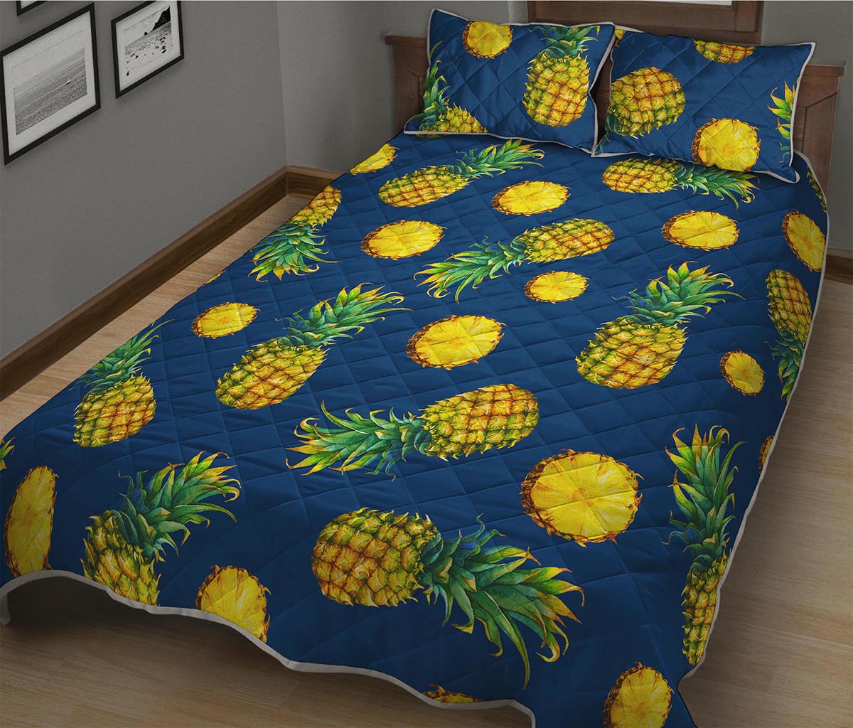 Blue Pineapple Pattern Print Quilt Bed Set