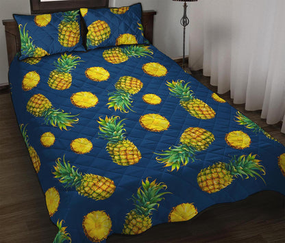 Blue Pineapple Pattern Print Quilt Bed Set