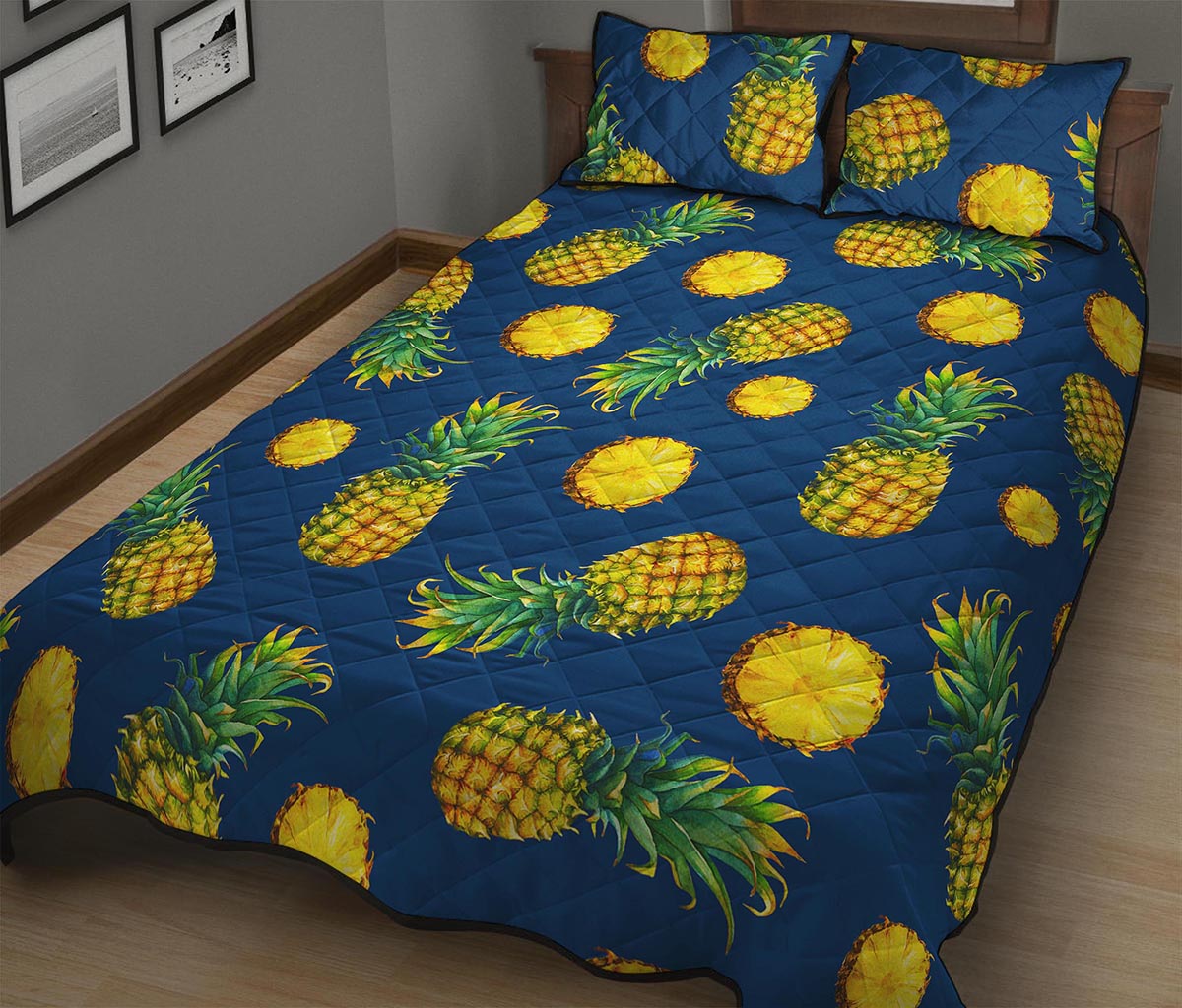 Blue Pineapple Pattern Print Quilt Bed Set
