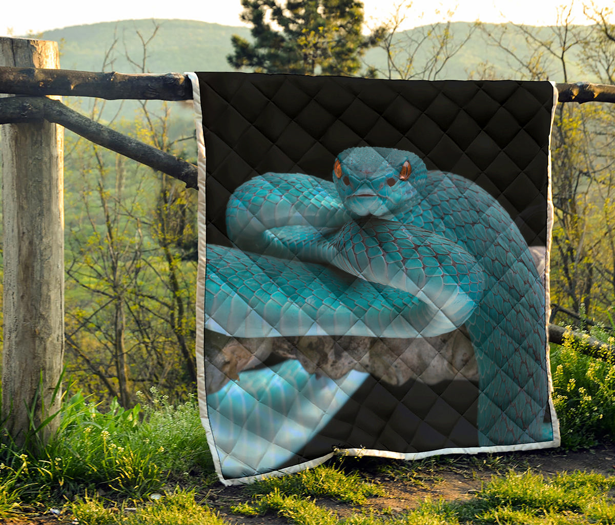 Blue Pit Viper Snake Print Quilt