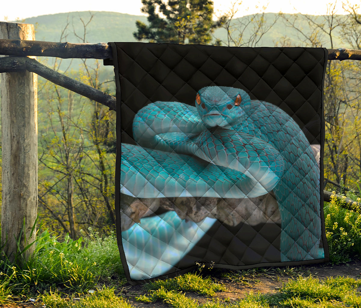 Blue Pit Viper Snake Print Quilt