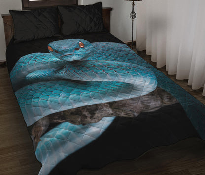 Blue Pit Viper Snake Print Quilt Bed Set