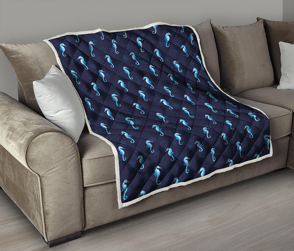 Blue Seahorse Pattern Print Quilt