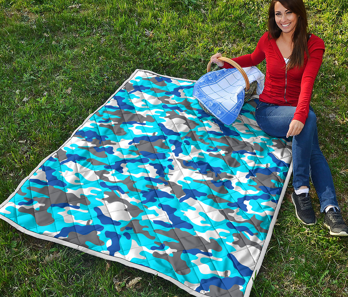 Blue Snow Camouflage Print Quilt