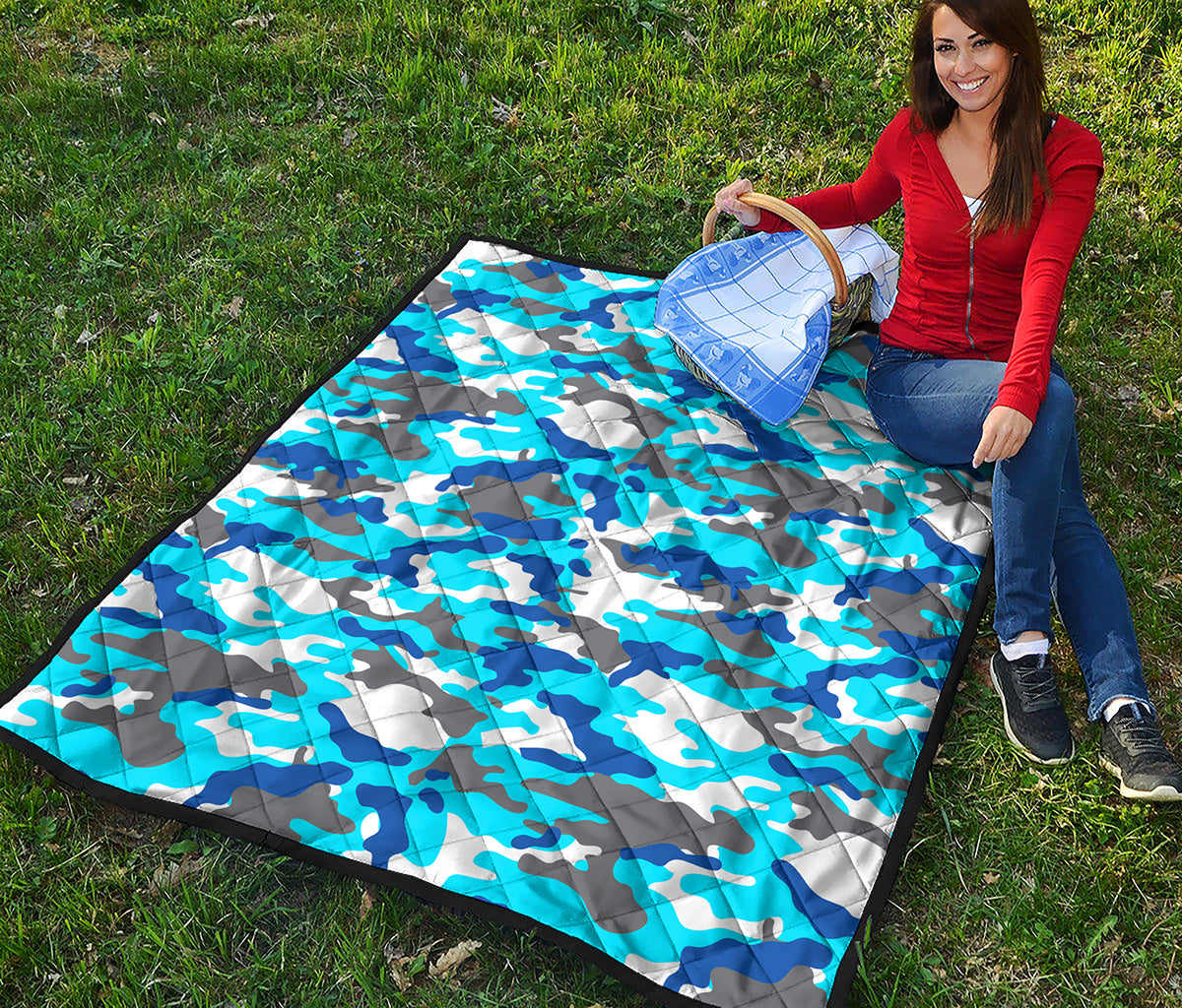 Blue Snow Camouflage Print Quilt