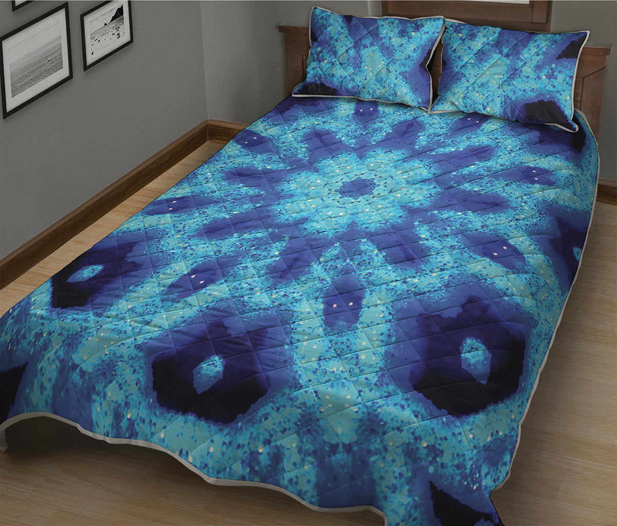 Blue Snowflake Kaleidoscope Print Quilt Bed Set