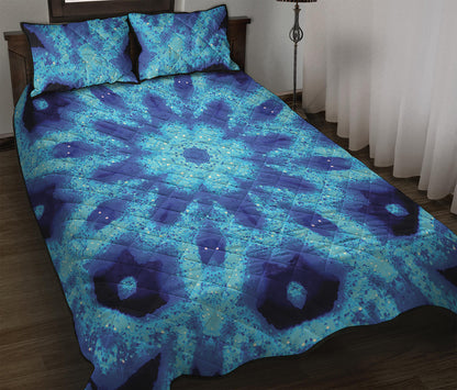 Blue Snowflake Kaleidoscope Print Quilt Bed Set