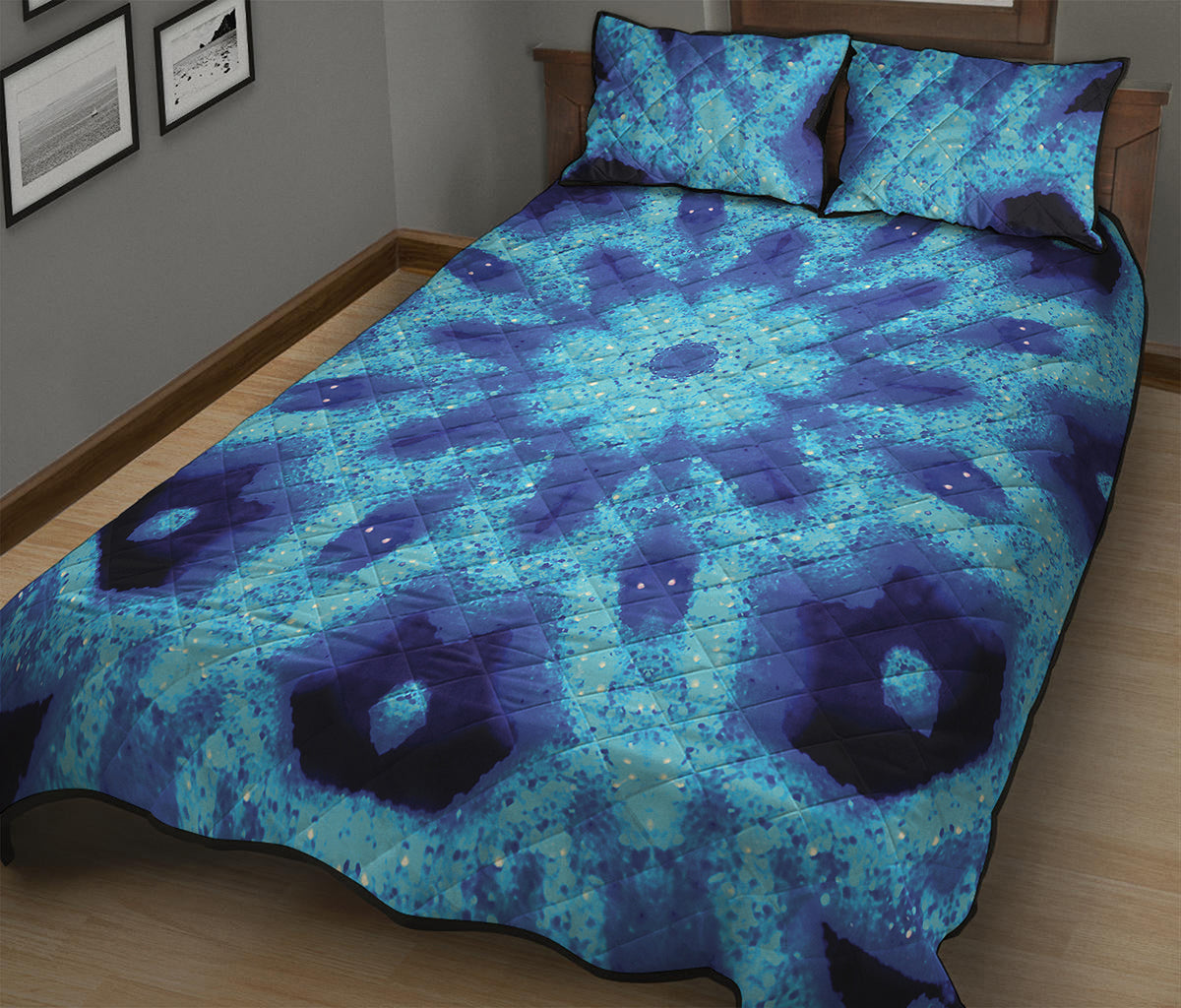 Blue Snowflake Kaleidoscope Print Quilt Bed Set