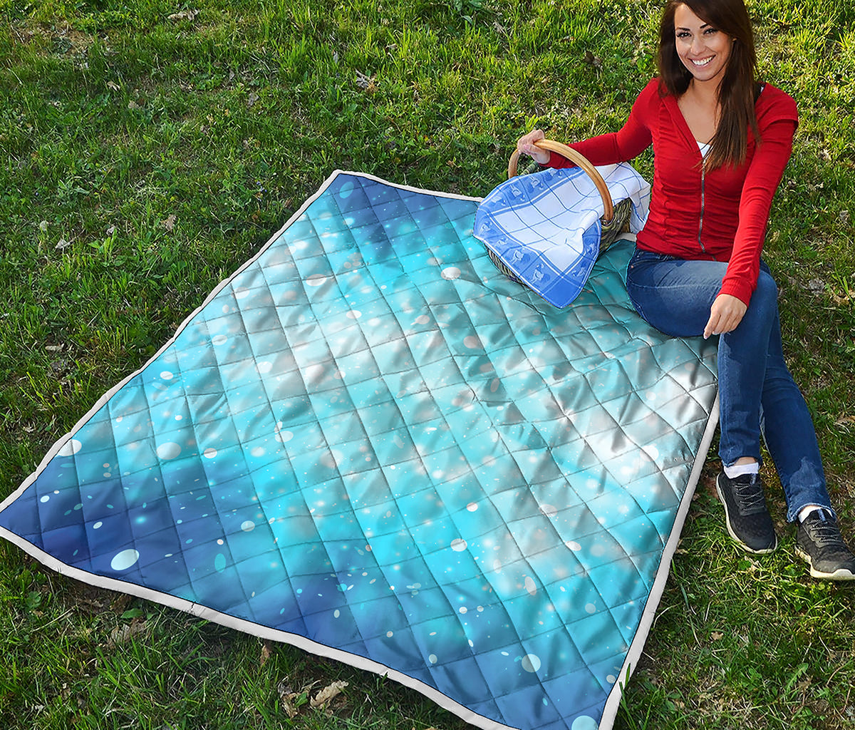 Blue Sparkle Light Print Quilt